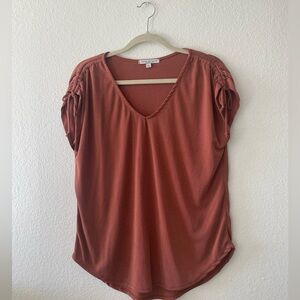 Green Envelope, Soft v-neck Ribbed Blouse